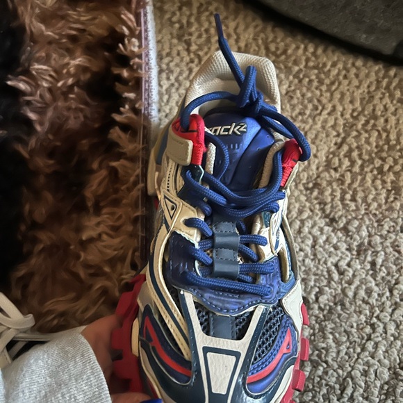 Balenciga shoes like new … no box - Picture 2 of 6